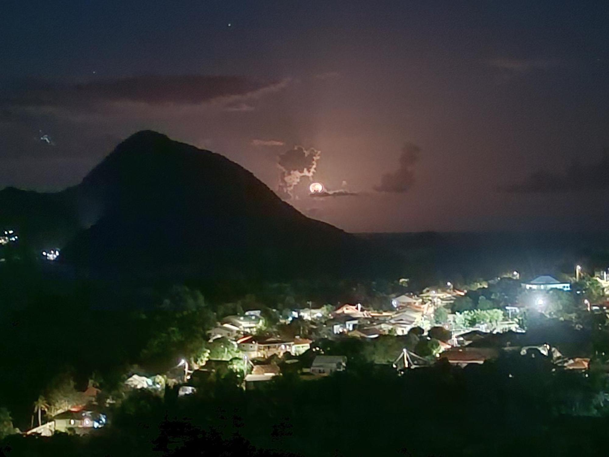 Vila Ti Kaz Anoli Vue Epoustouflante Sur La Baie Terre-de-Bas Exteriér fotografie